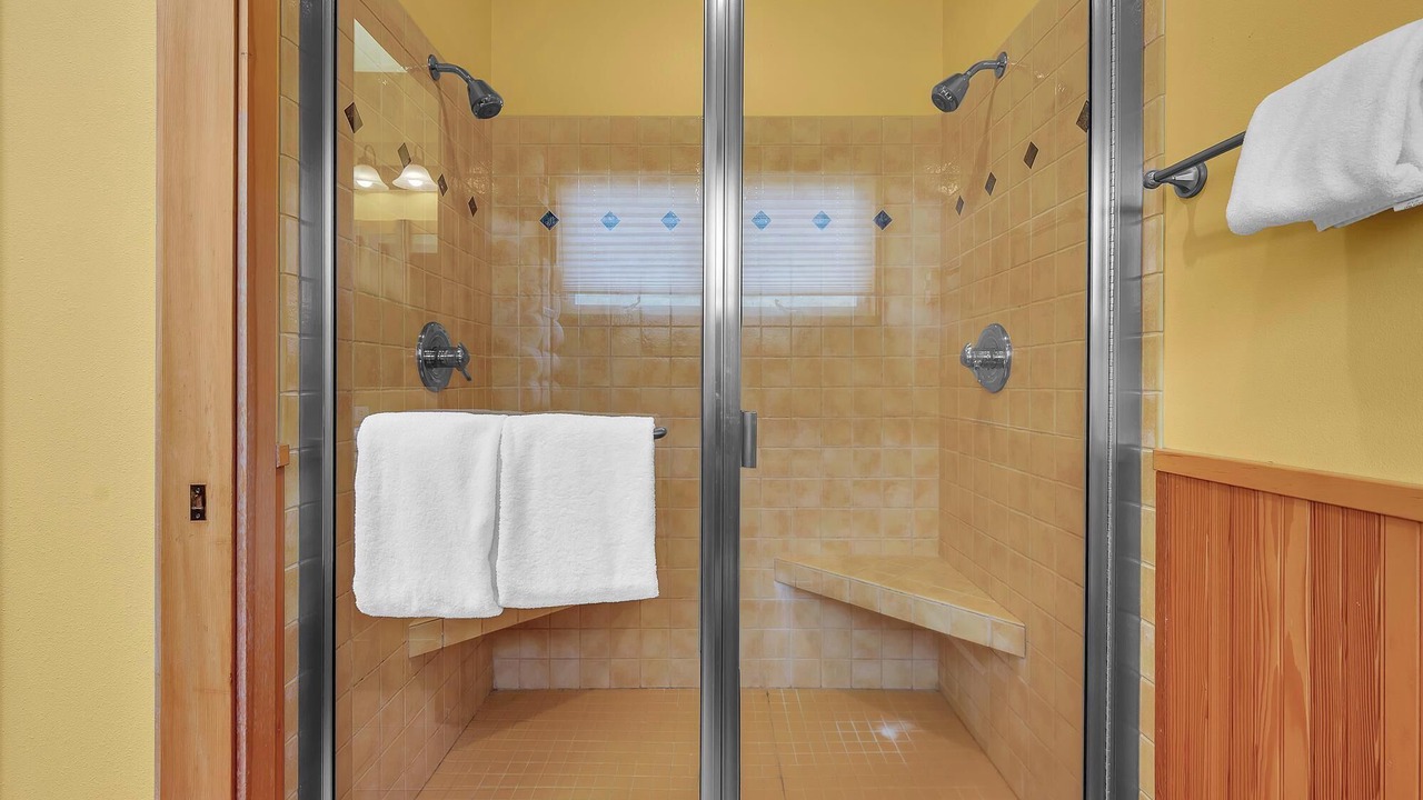 Photo of Bathroom in Shorepine Village