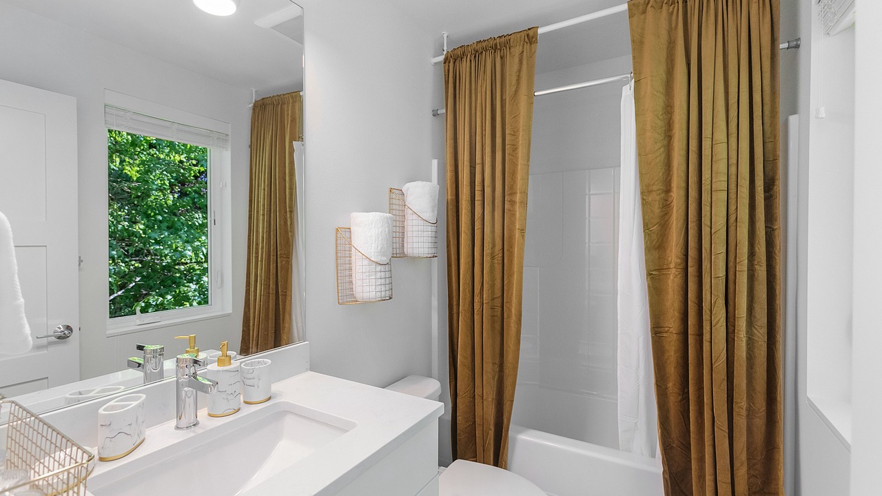 Photo of Bathroom in Minor