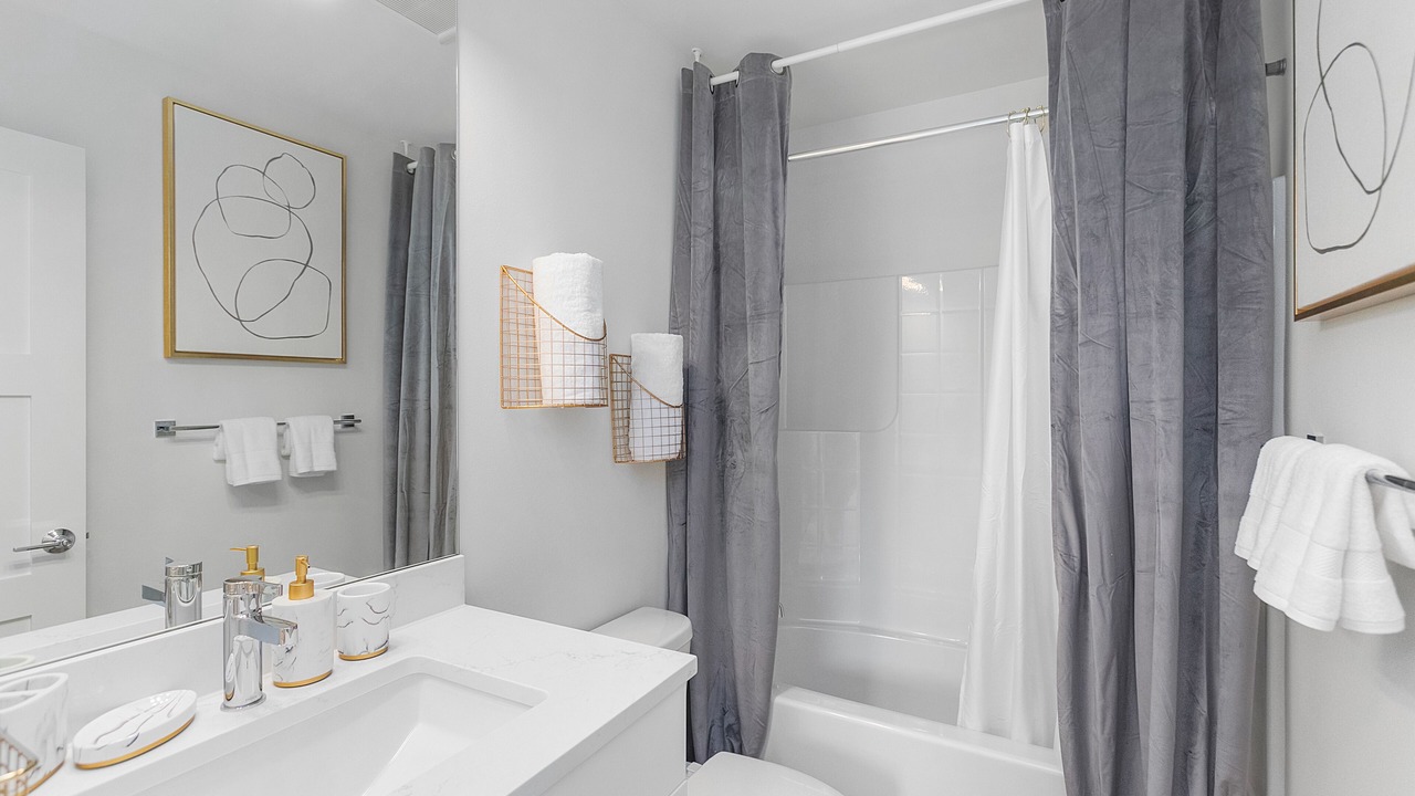 Photo of Bathroom in Minor