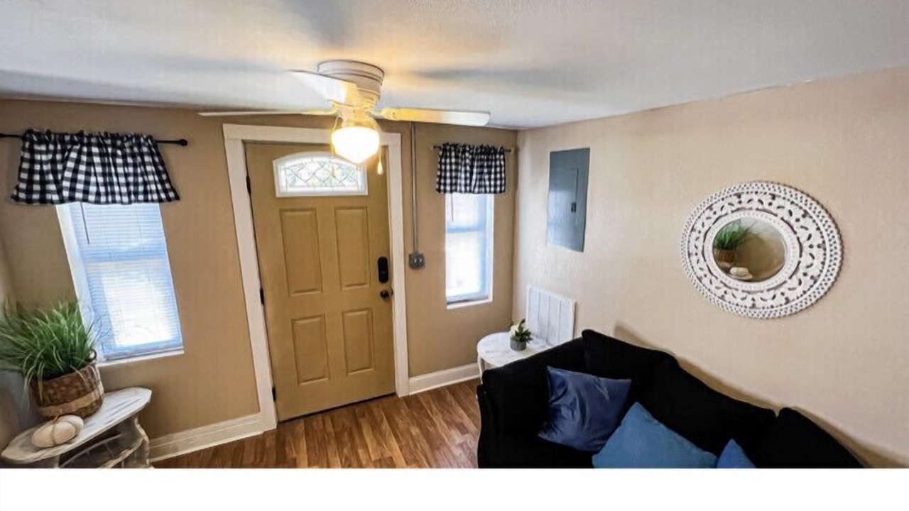 Photo of Livingroom in Corbin