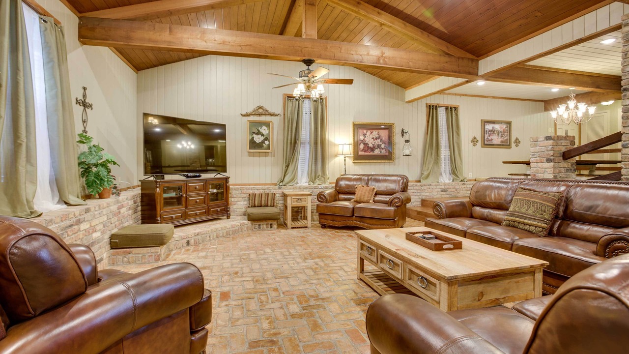 Photo of Livingroom in Theriot