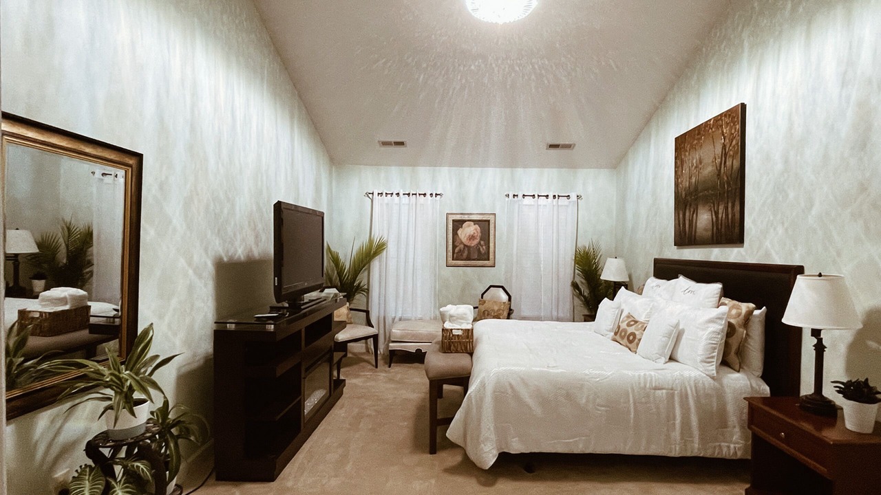 Photo of Bedroom in Jamestown