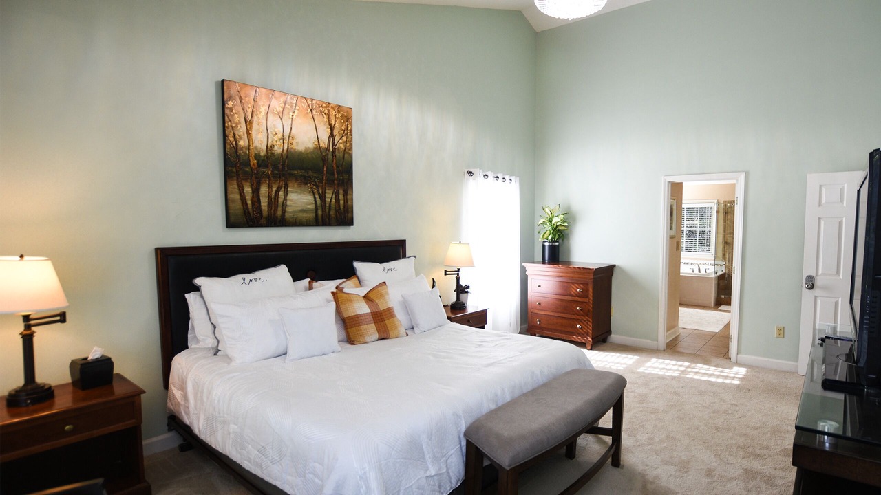 Photo of Bedroom in Jamestown