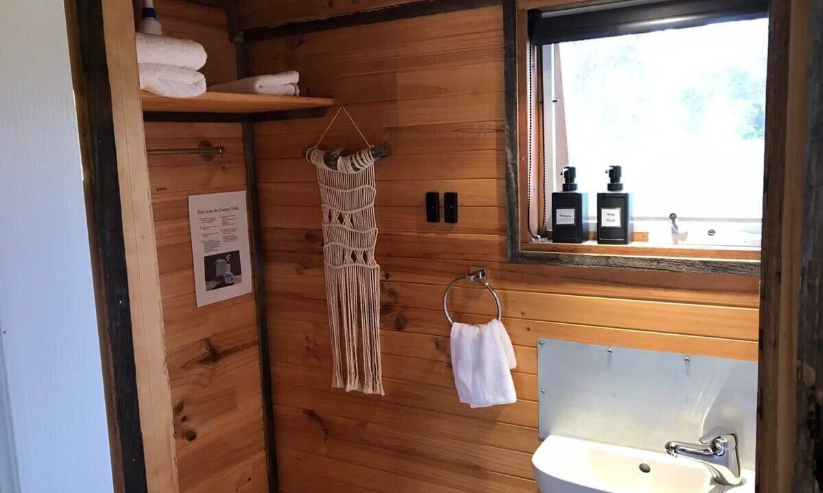 Photo of Bathroom in Yea