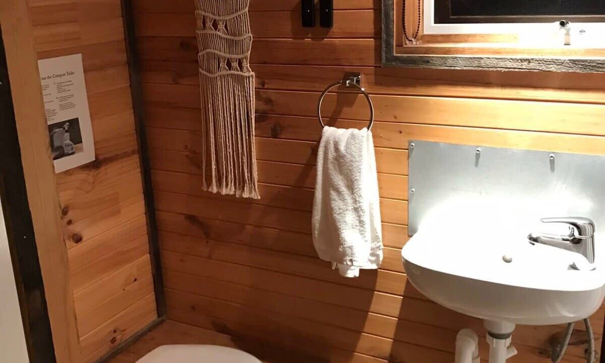 Photo of Bathroom in Yea