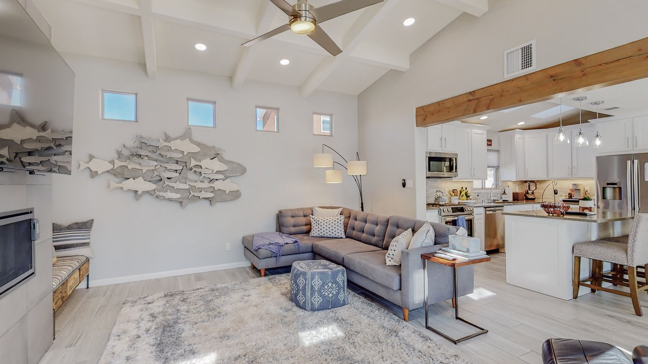 Photo of Livingroom in West Old Town