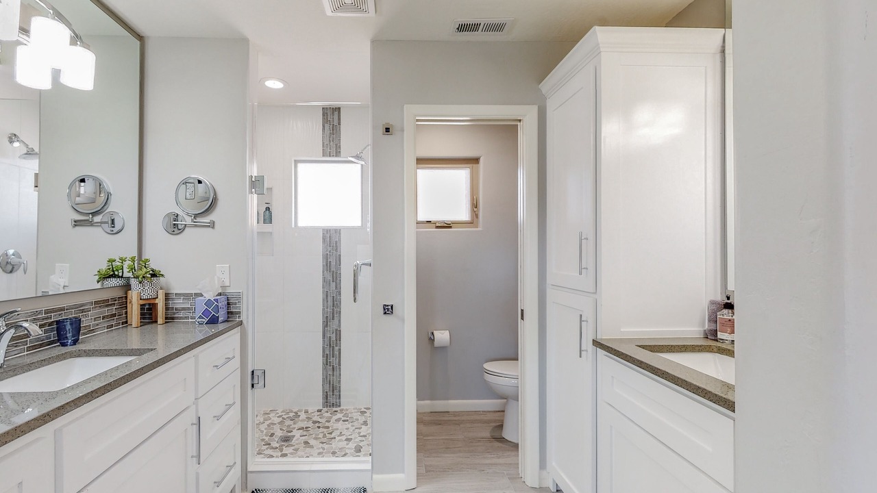Photo of Bathroom in West Old Town