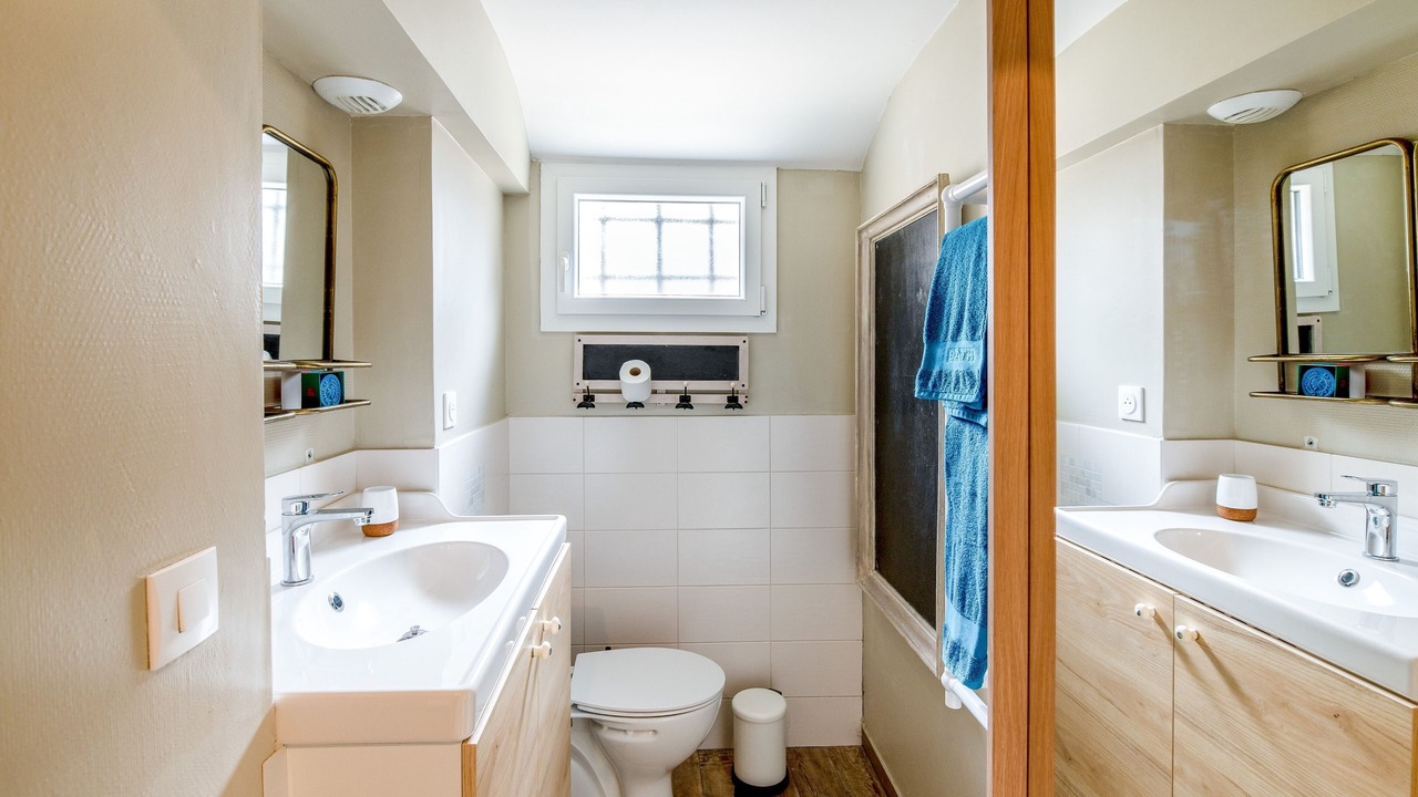 Photo of Bathroom in Saint-Regnobert-de-la-Cote-de-Nacre