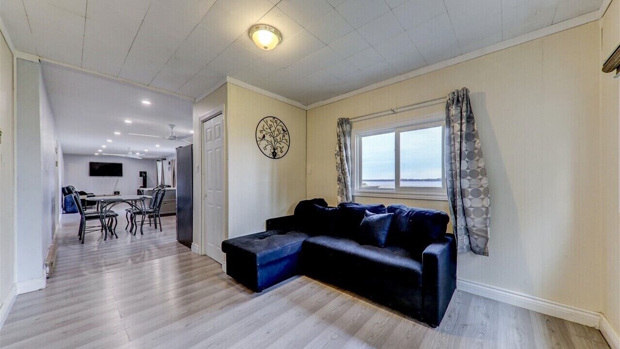 Photo of Livingroom in Kawartha Lakes