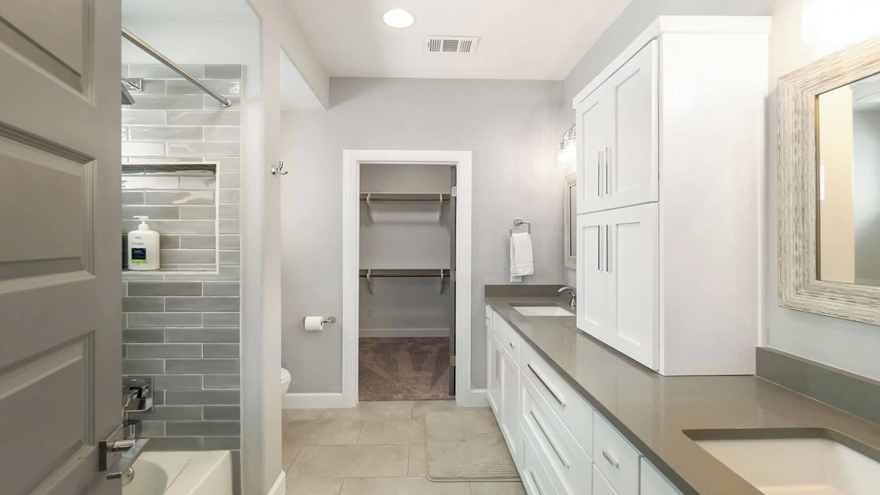 Photo of Bathroom in Kingsland