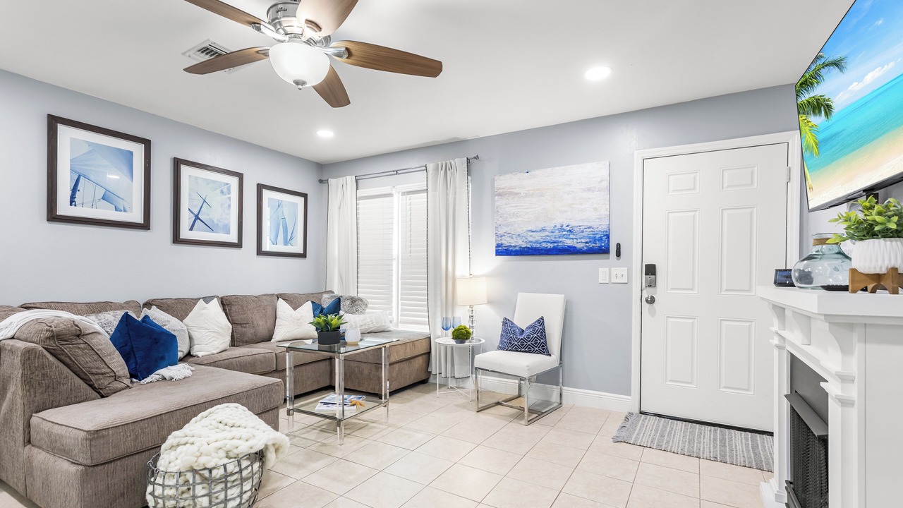 Photo of Livingroom in East Naples