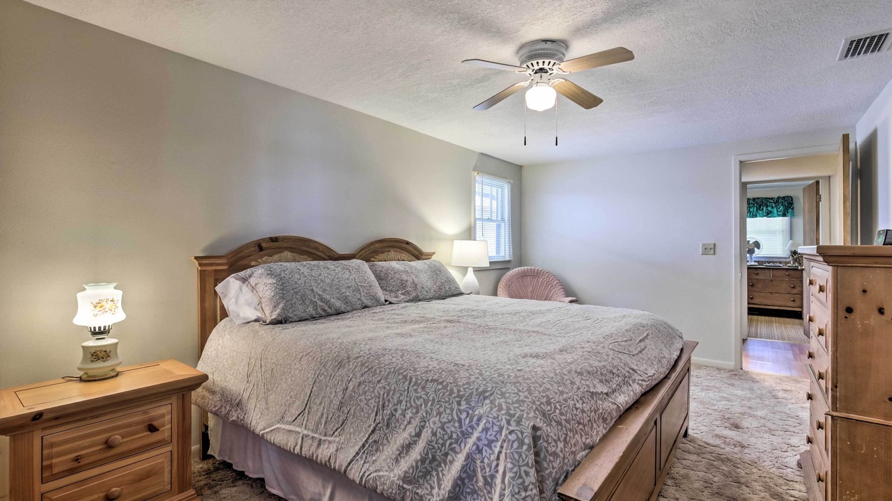 Photo of Bedroom in Eagle River