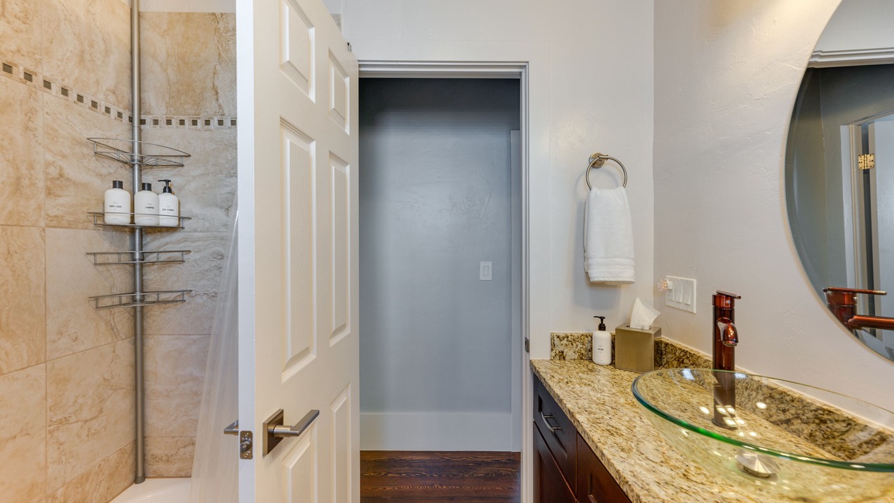 Photo of Bathroom in Sunnyside