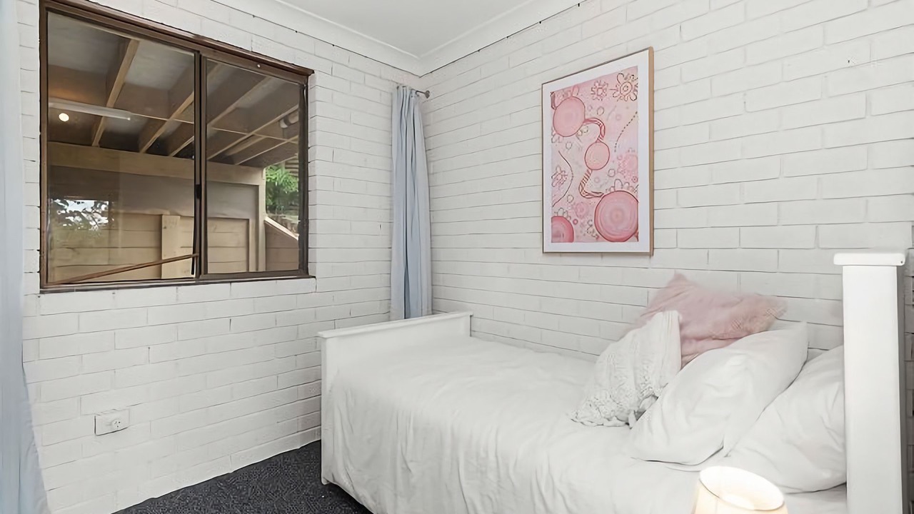 Photo of Bedroom in Surf Beach