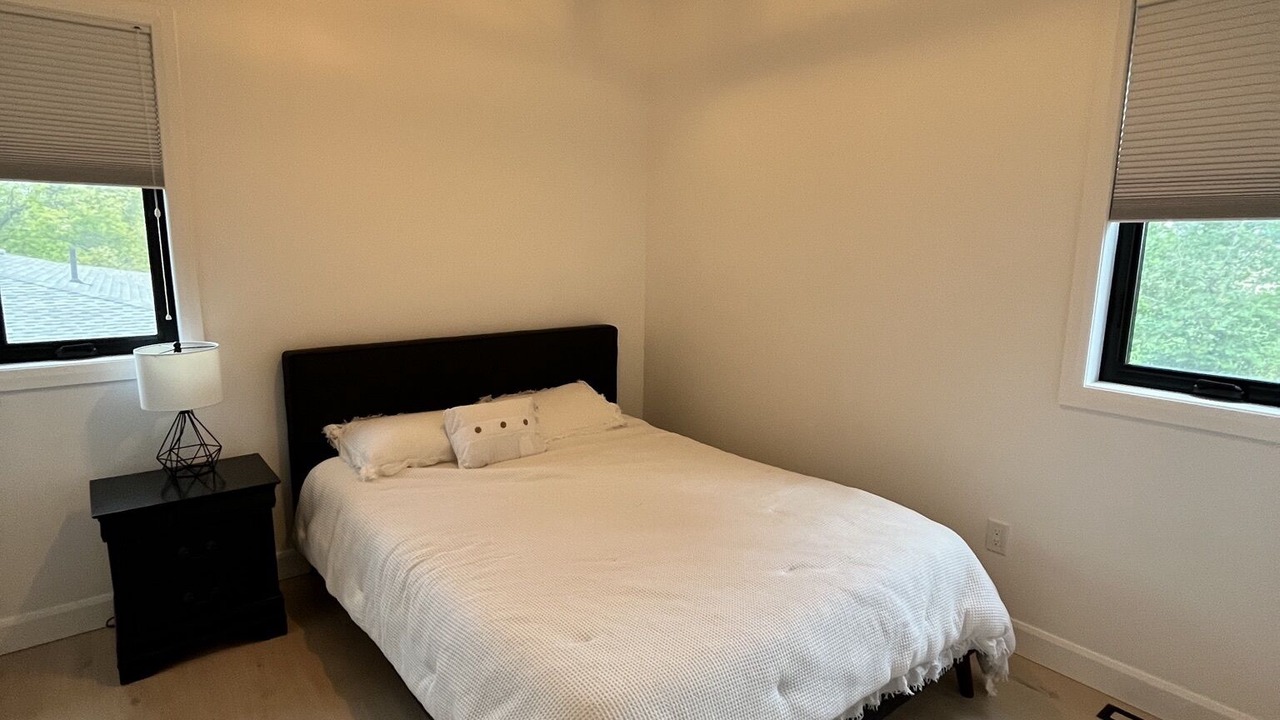 Photo of Bedroom in Grand Bend