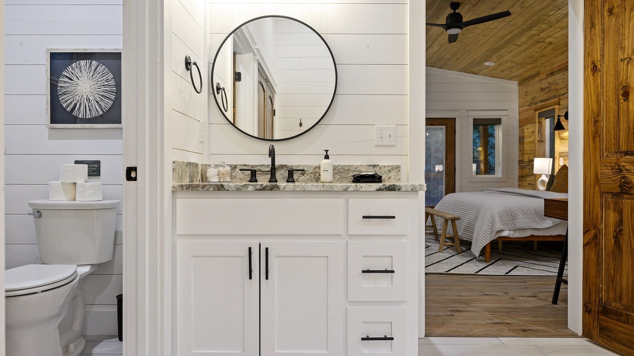 Photo of Bathroom in Pickens