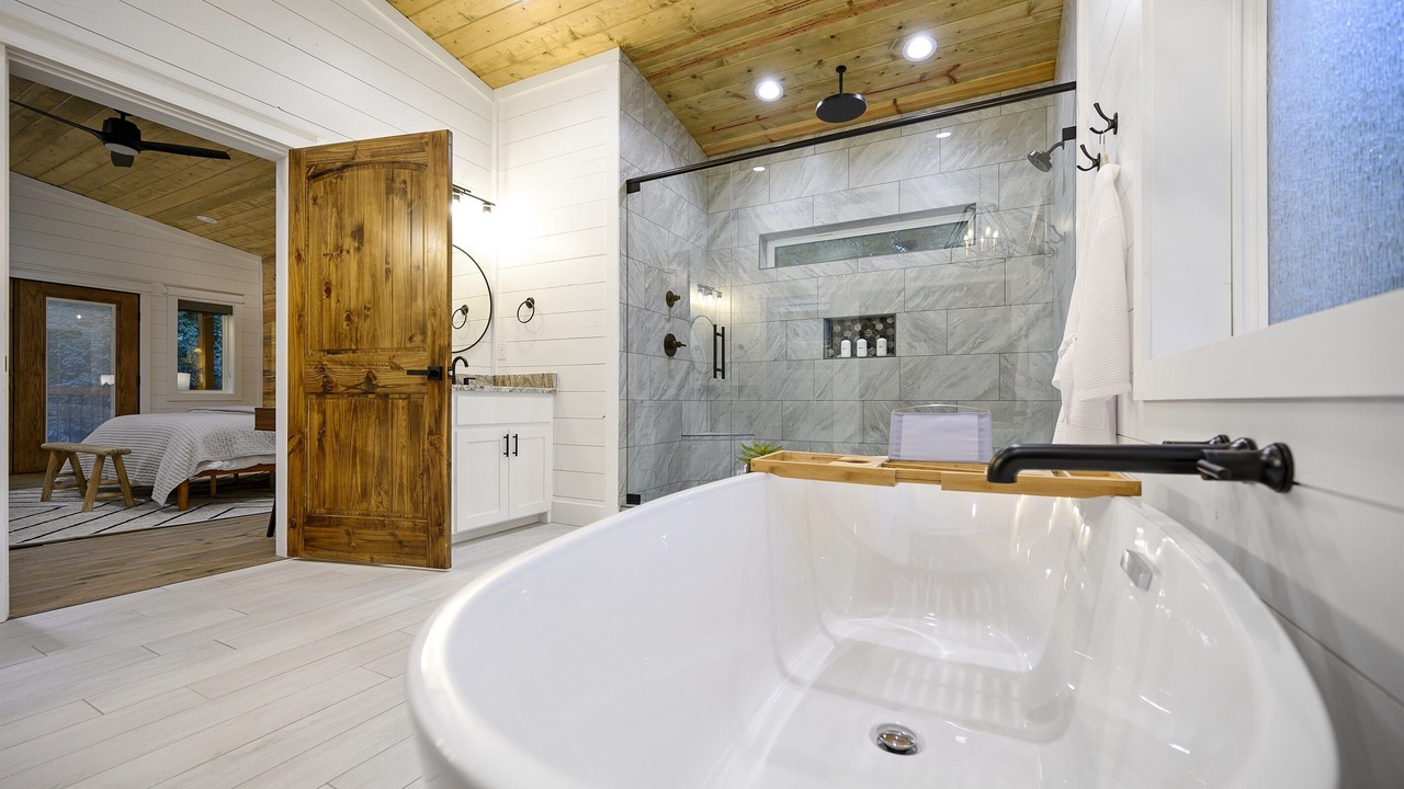 Photo of Bathroom in Pickens