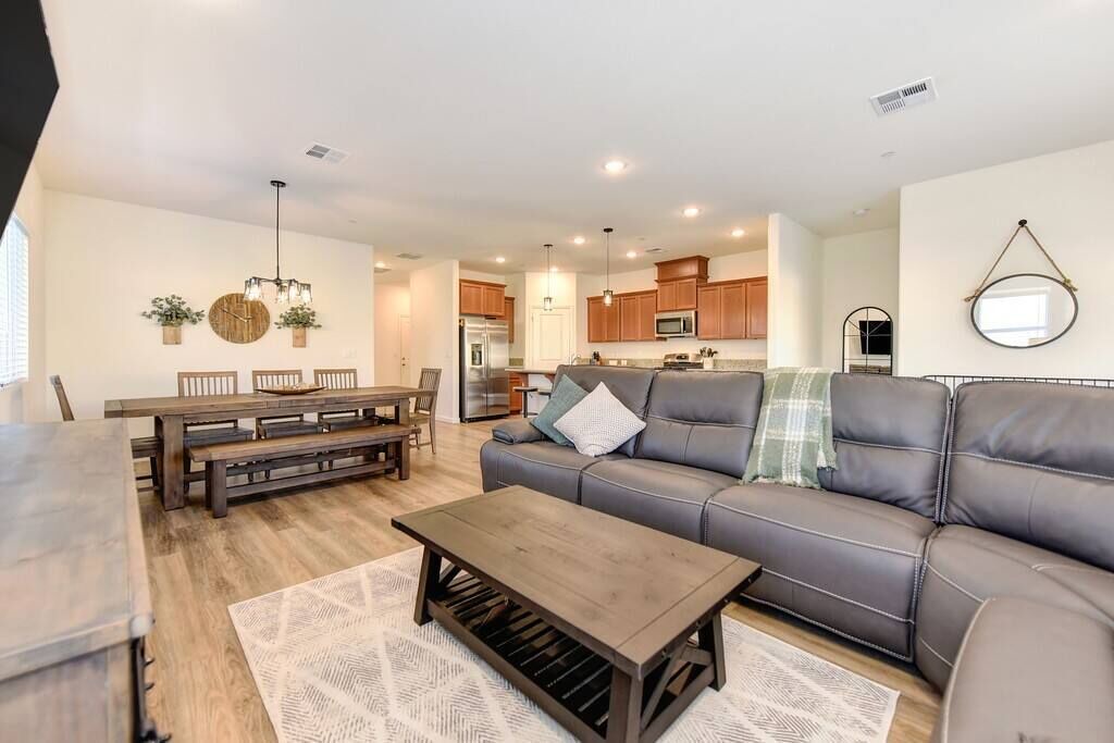 Photo of Livingroom in Roseville