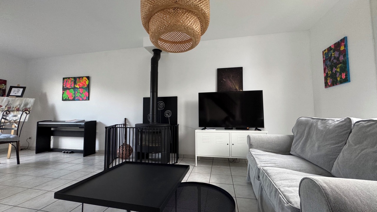 Photo of Livingroom in Vernon