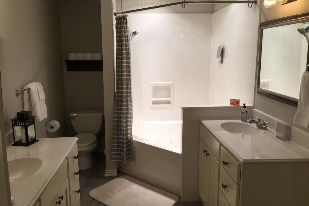 Photo of Bathroom in Hawkins