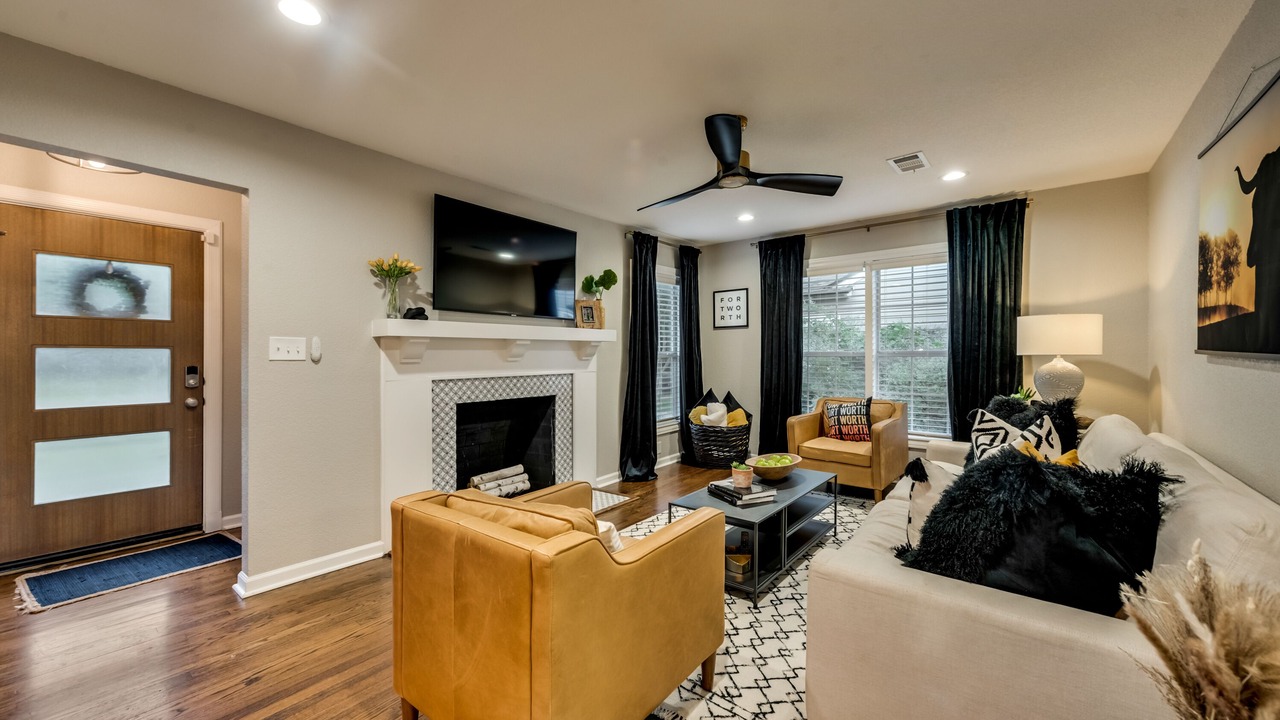 Photo of Livingroom in Arlington Heights