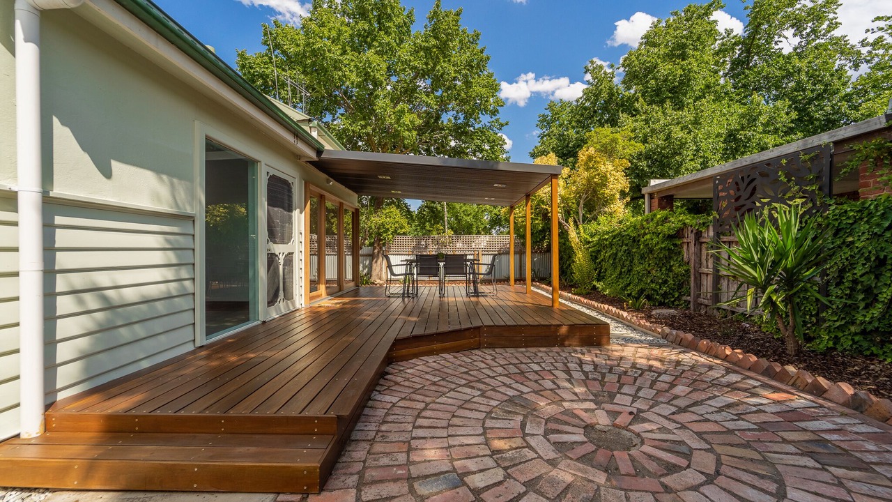 Photo of Patio Balcony in North Bendigo