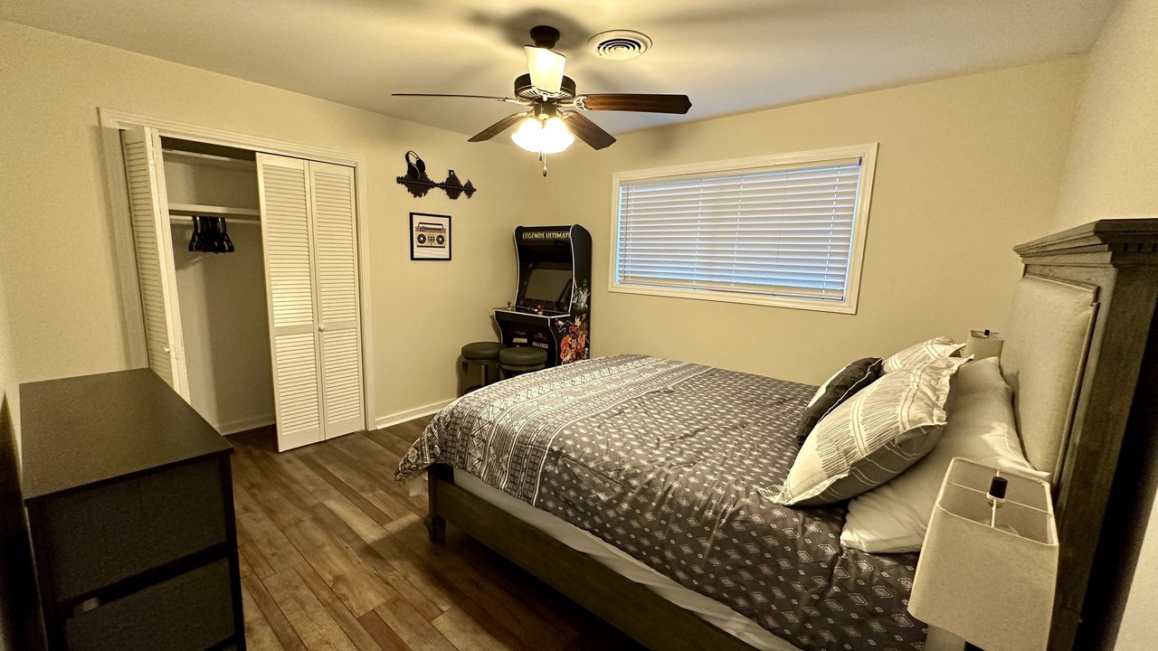 Photo of Bedroom in Tougaloo