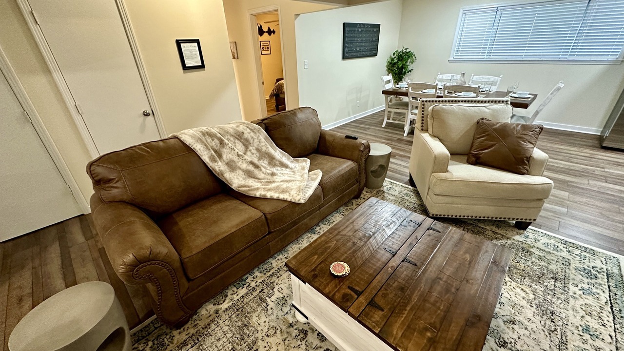 Photo of Livingroom in Tougaloo