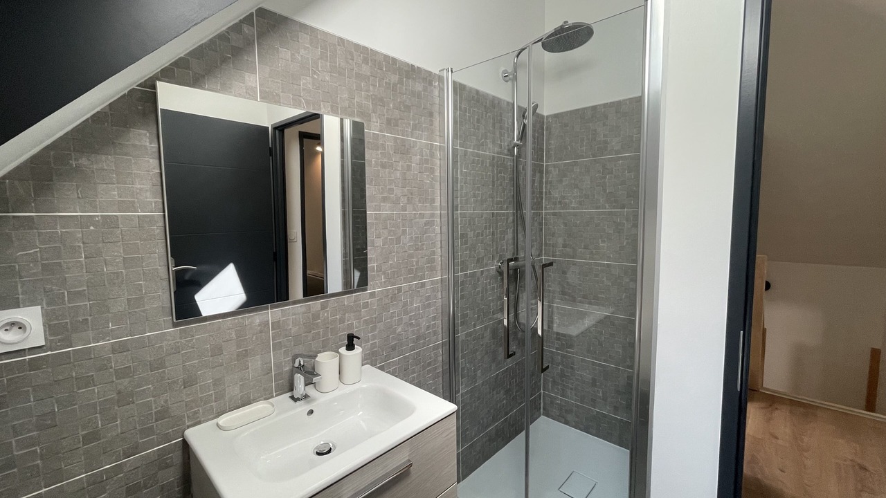 Photo of Bathroom in Aucun