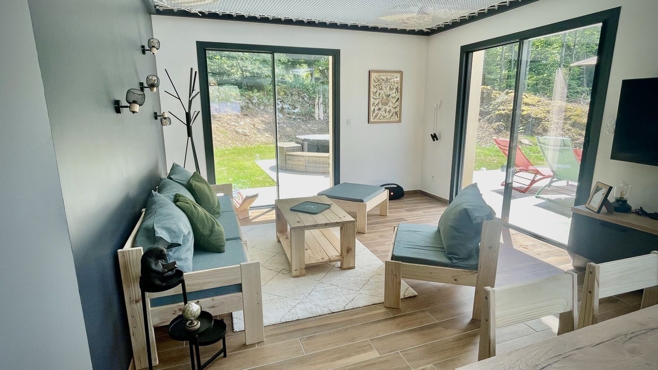 Photo of Livingroom in Aucun