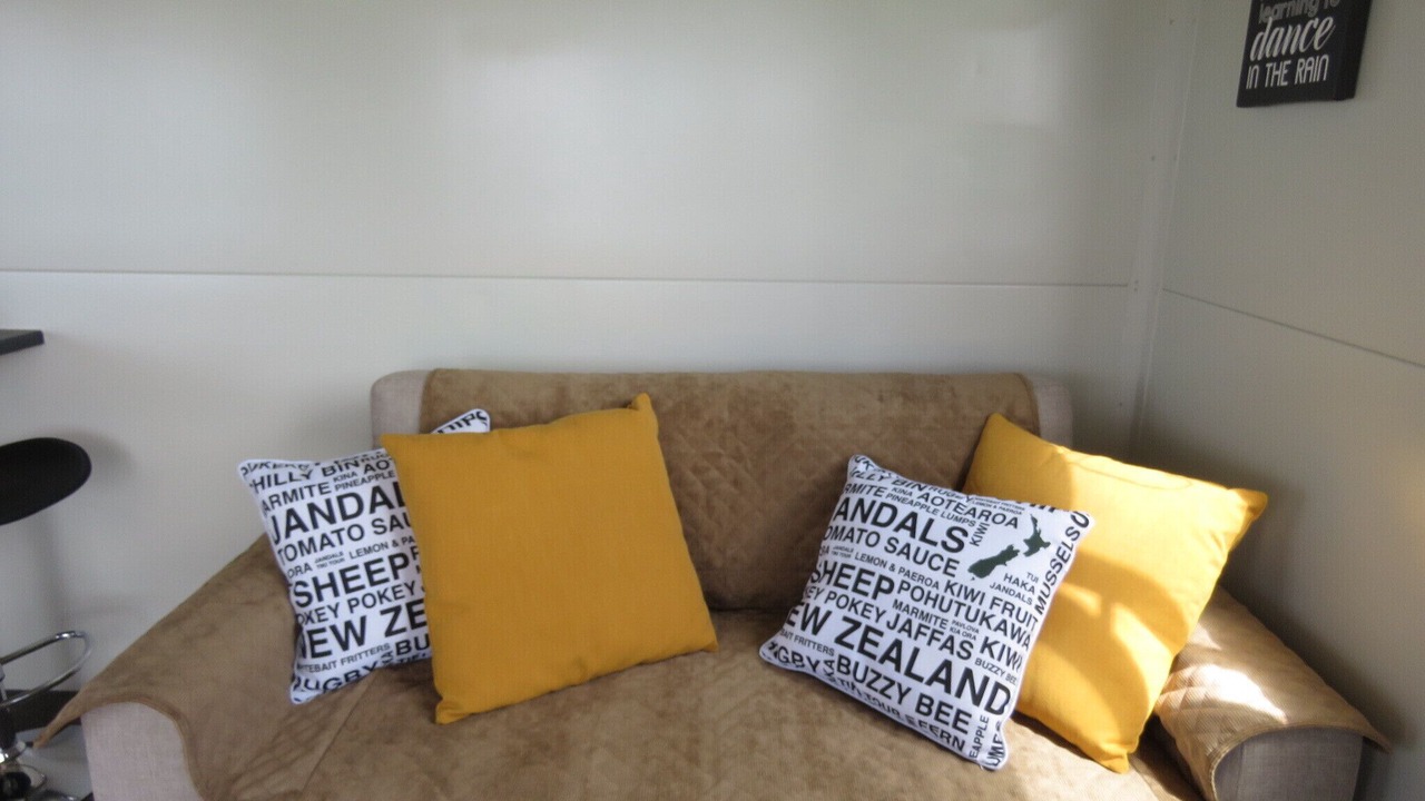 Photo of Livingroom in Cable Bay