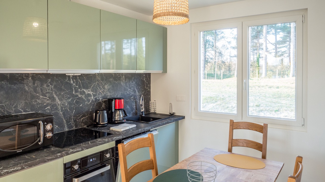 Photo of Kitchen in Saint-Quentin-en-Tourmont