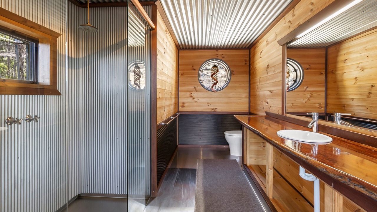 Photo of Others in Big Hill