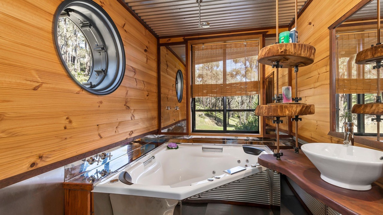 Photo of Others in Big Hill