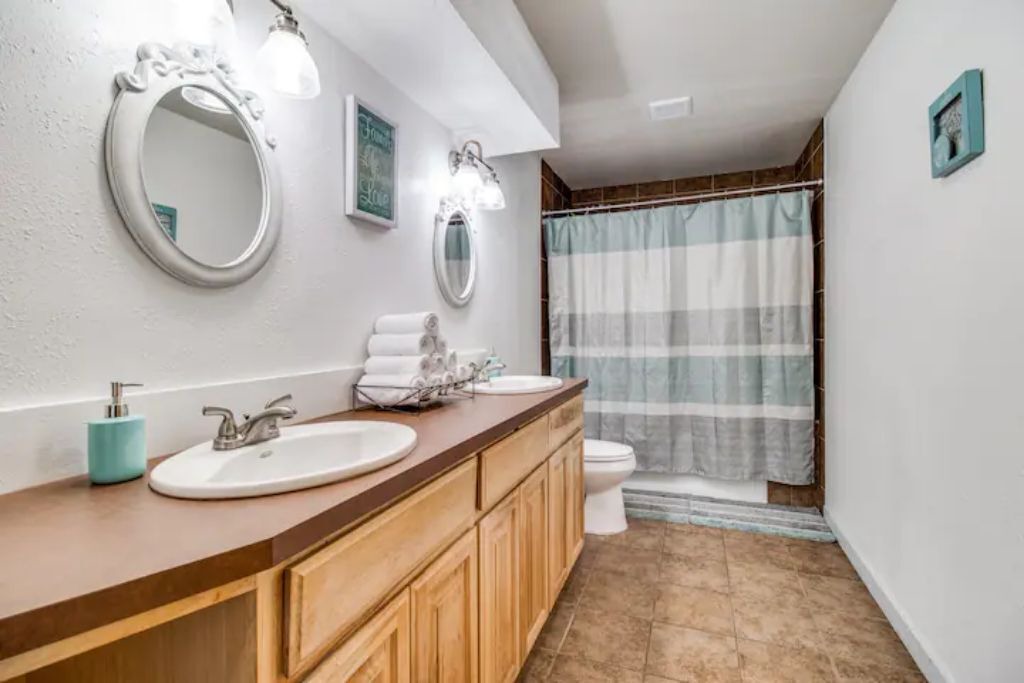Photo of Bathroom in Denison