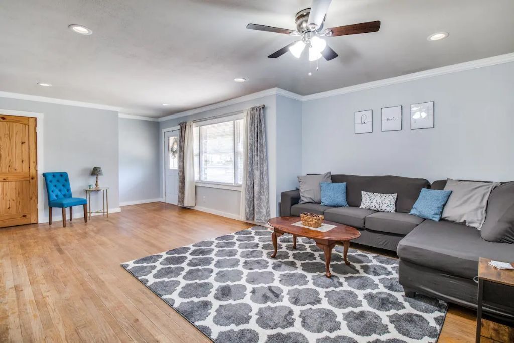 Photo of Livingroom in Denison