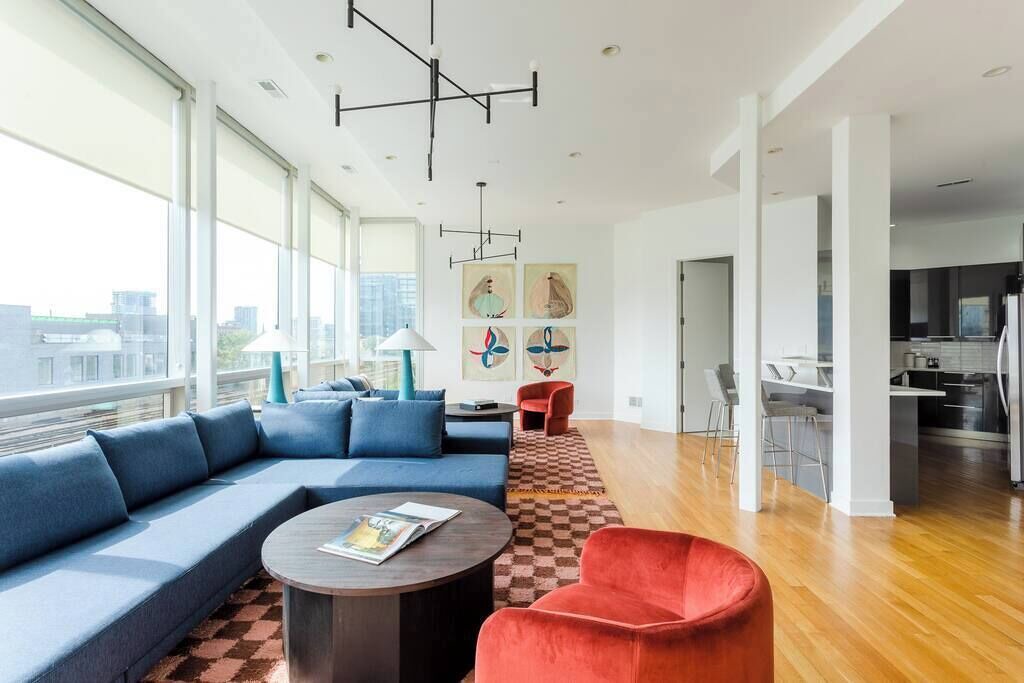 Photo of Livingroom in West Town