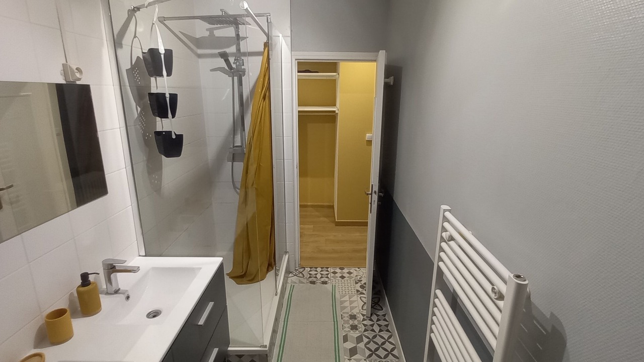 Photo of Bathroom in Beauvais