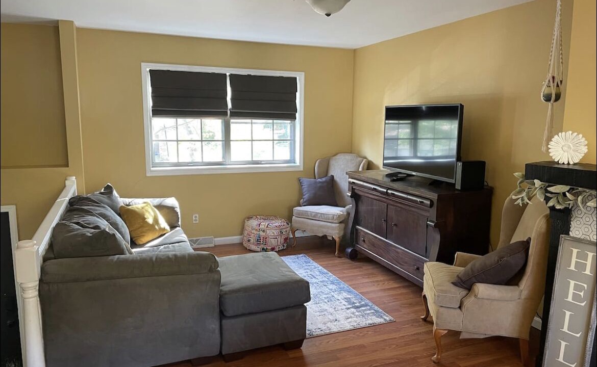 Photo of Livingroom in Columbia