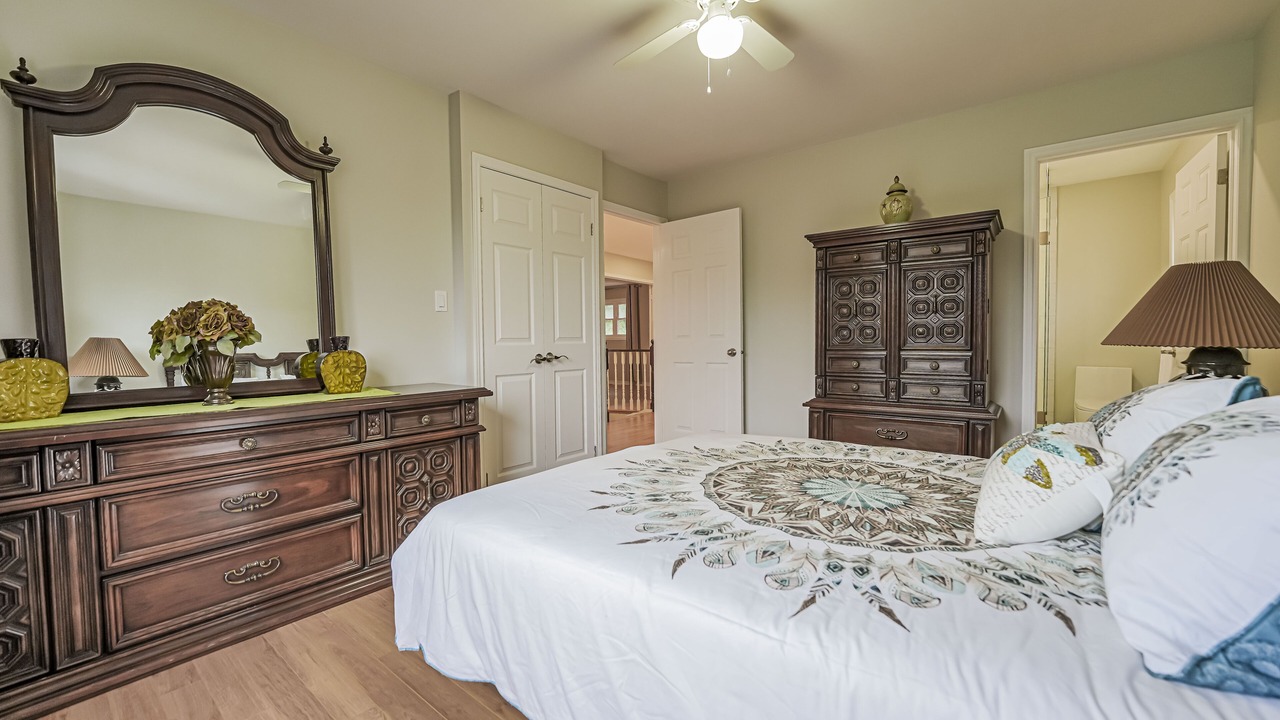 Photo of Bedroom in Richmond Hill
