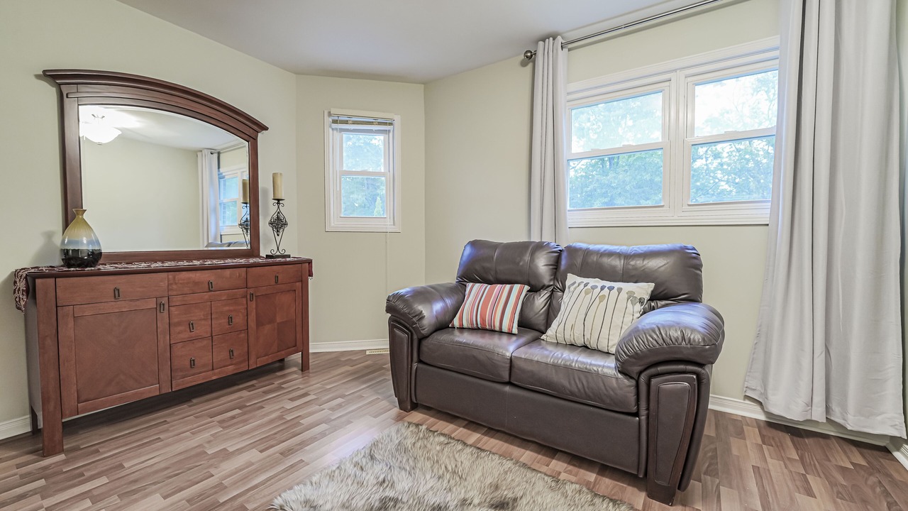 Photo of Livingroom in Richmond Hill