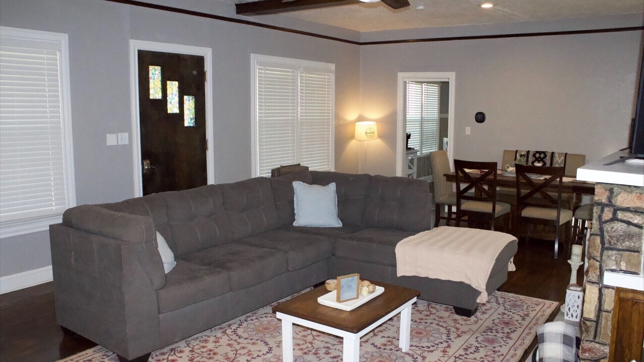 Photo of Livingroom in Monahans