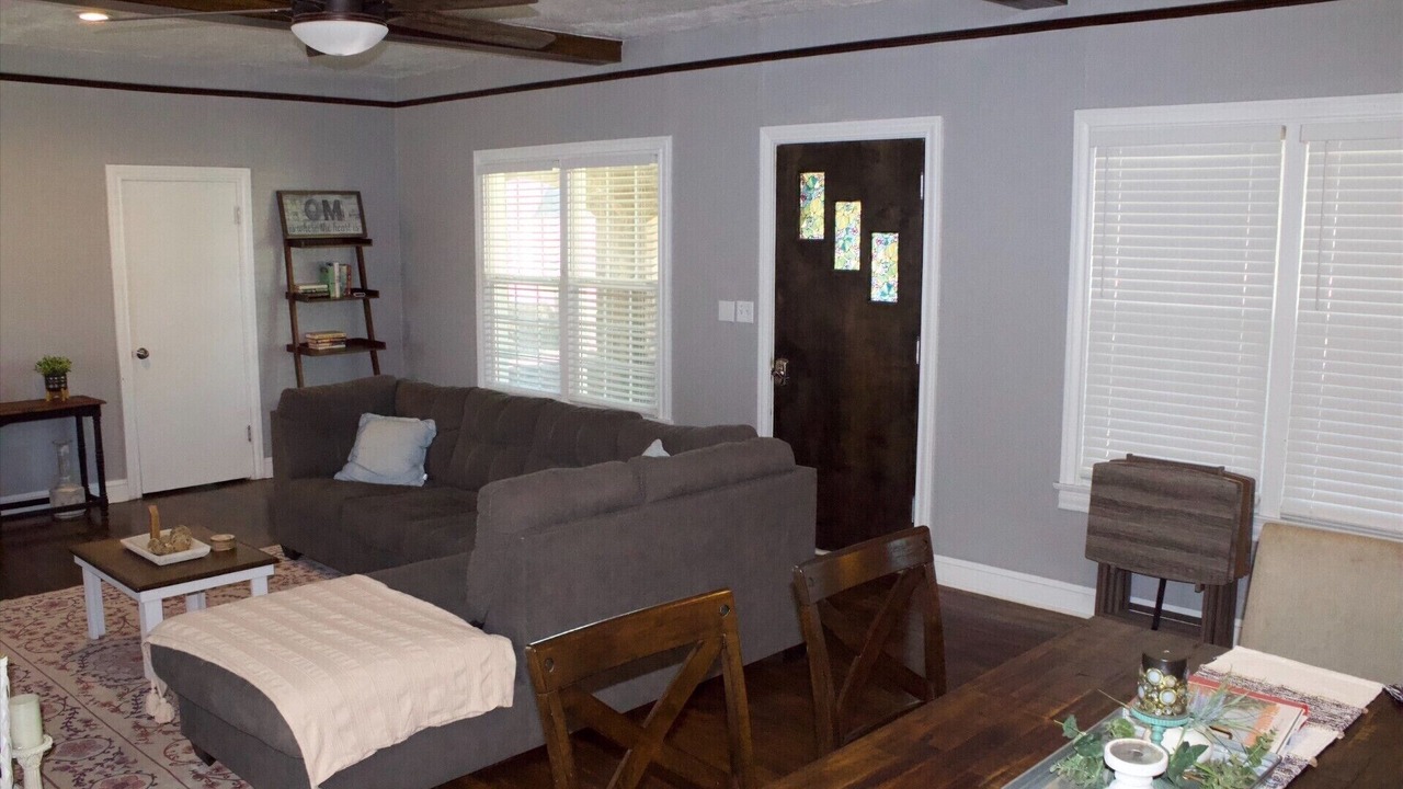 Photo of Livingroom in Monahans