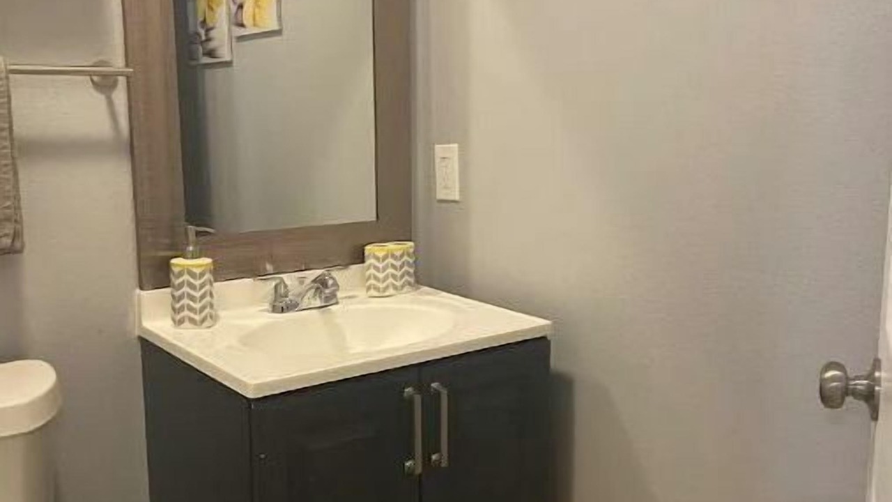 Photo of Bathroom in Central Arlington