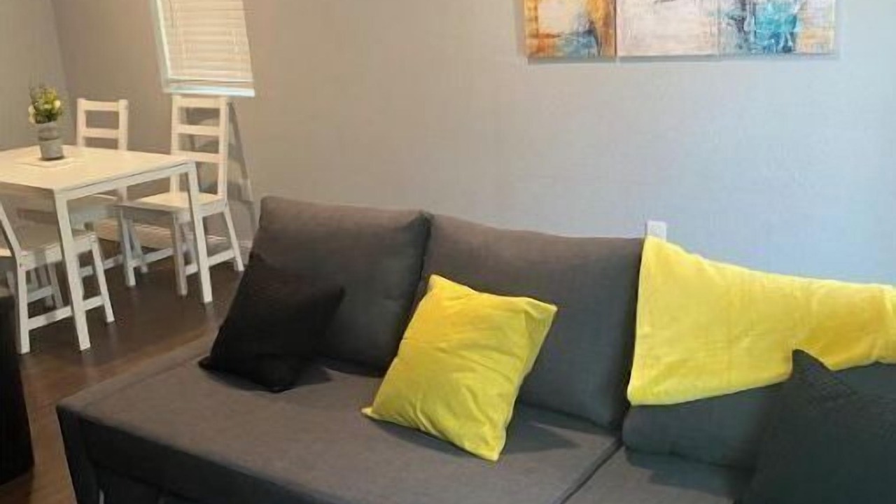Photo of Livingroom in Central Arlington
