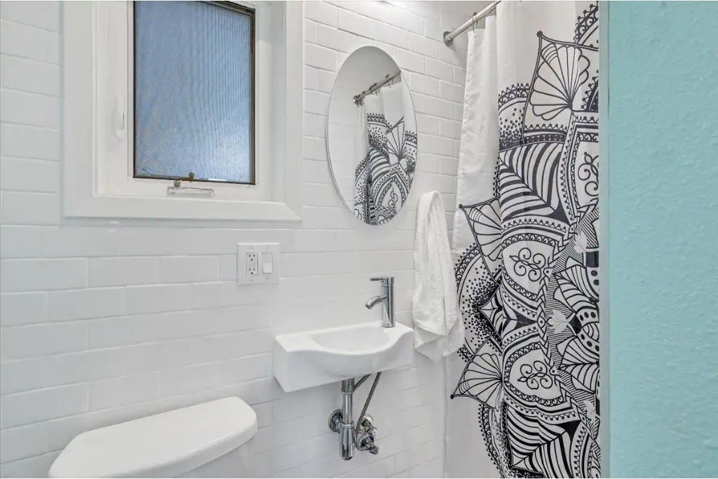 Photo of Bathroom in Windsor Park
