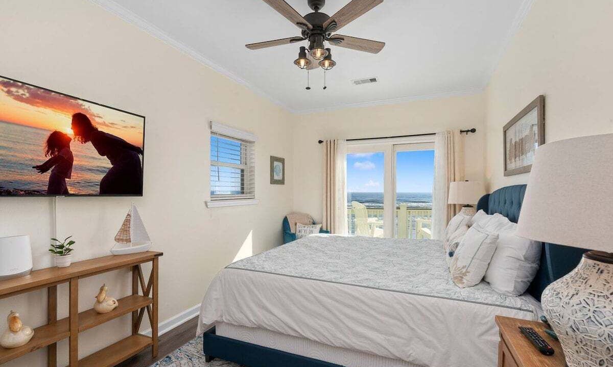 Photo of Patio Balcony in Pirates Beach