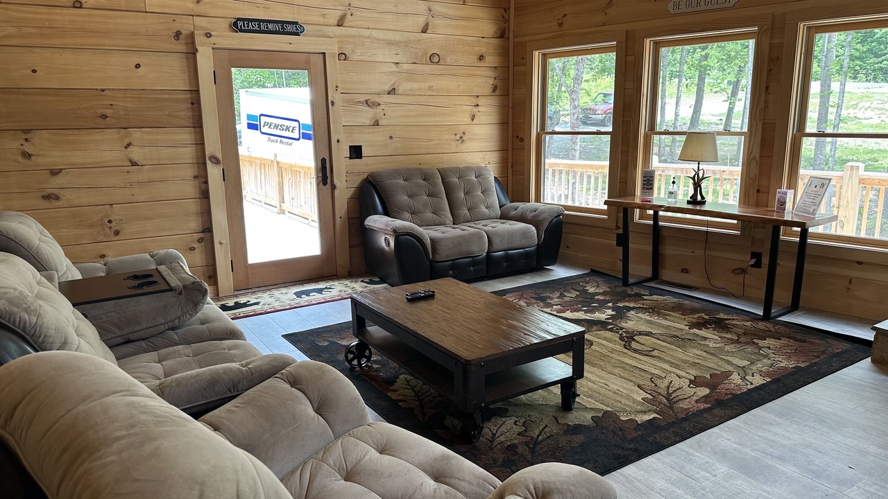 Photo of Livingroom in Mount Airy