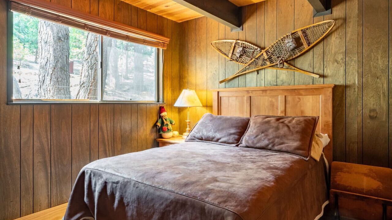 Photo of Bedroom in Homewood