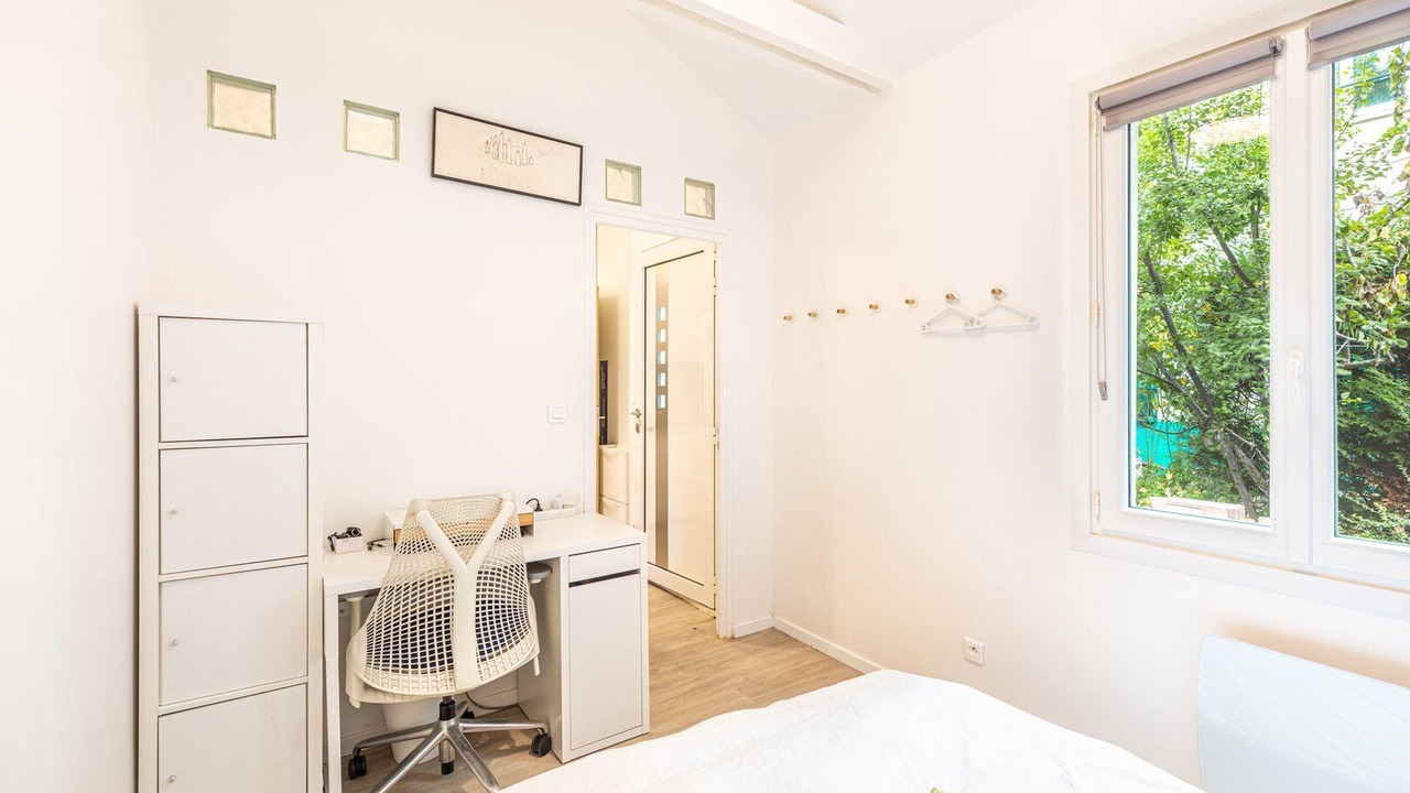 Photo of Bedroom in Les Lilas